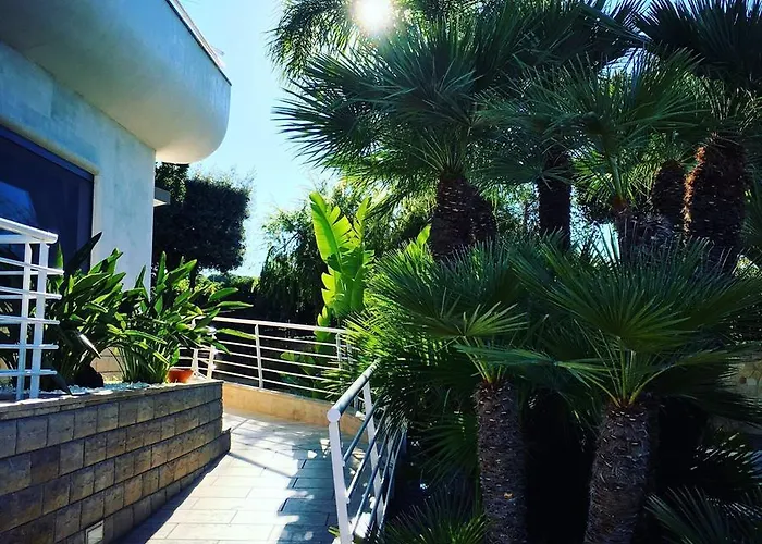 Foglie D' Acqua Oda ve Kahvaltı 4*